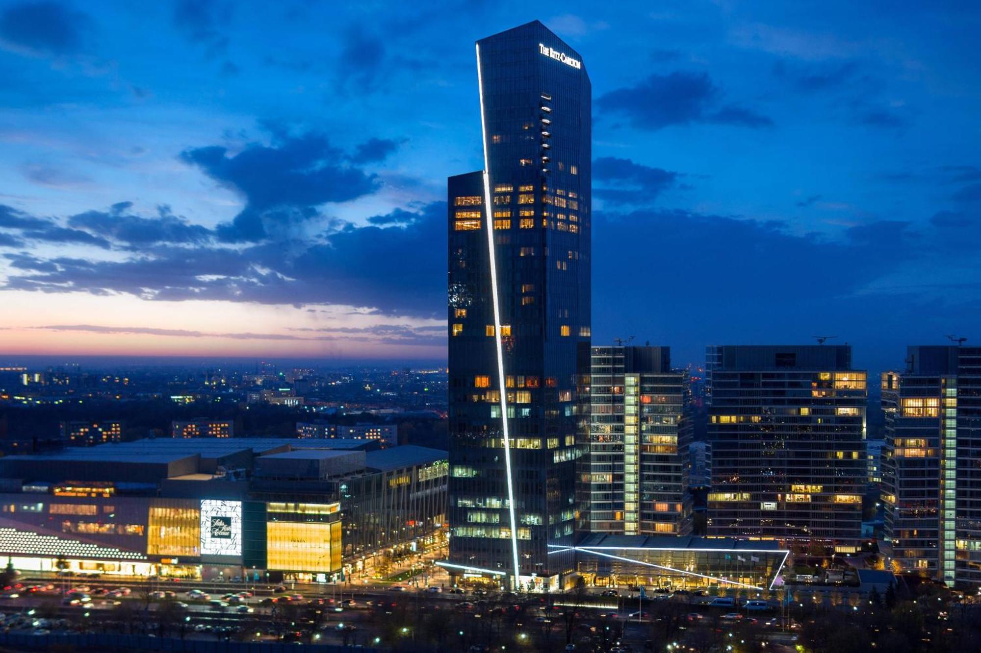 The Ritz-Carlton, Almaty Hotel Екстериор снимка